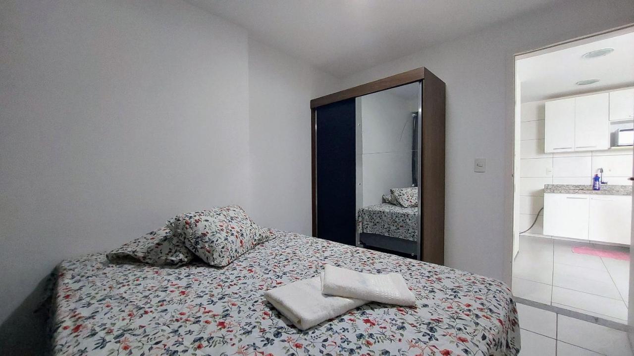 Ape Com Vista Espetacular No Edif. Mr. Roterdam Apartment Caruaru Bagian luar foto
